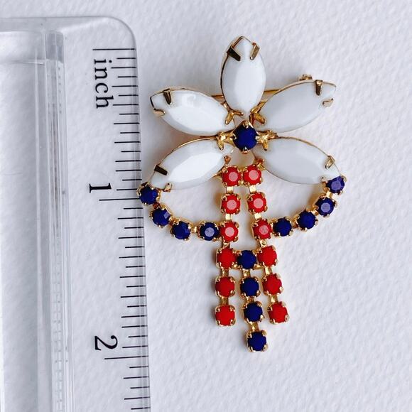 VTG Mid Century Milk Glass Red Blue Rhinestone Patriotic Brooch 1950s Gold Tone - Picture 7 of 7
